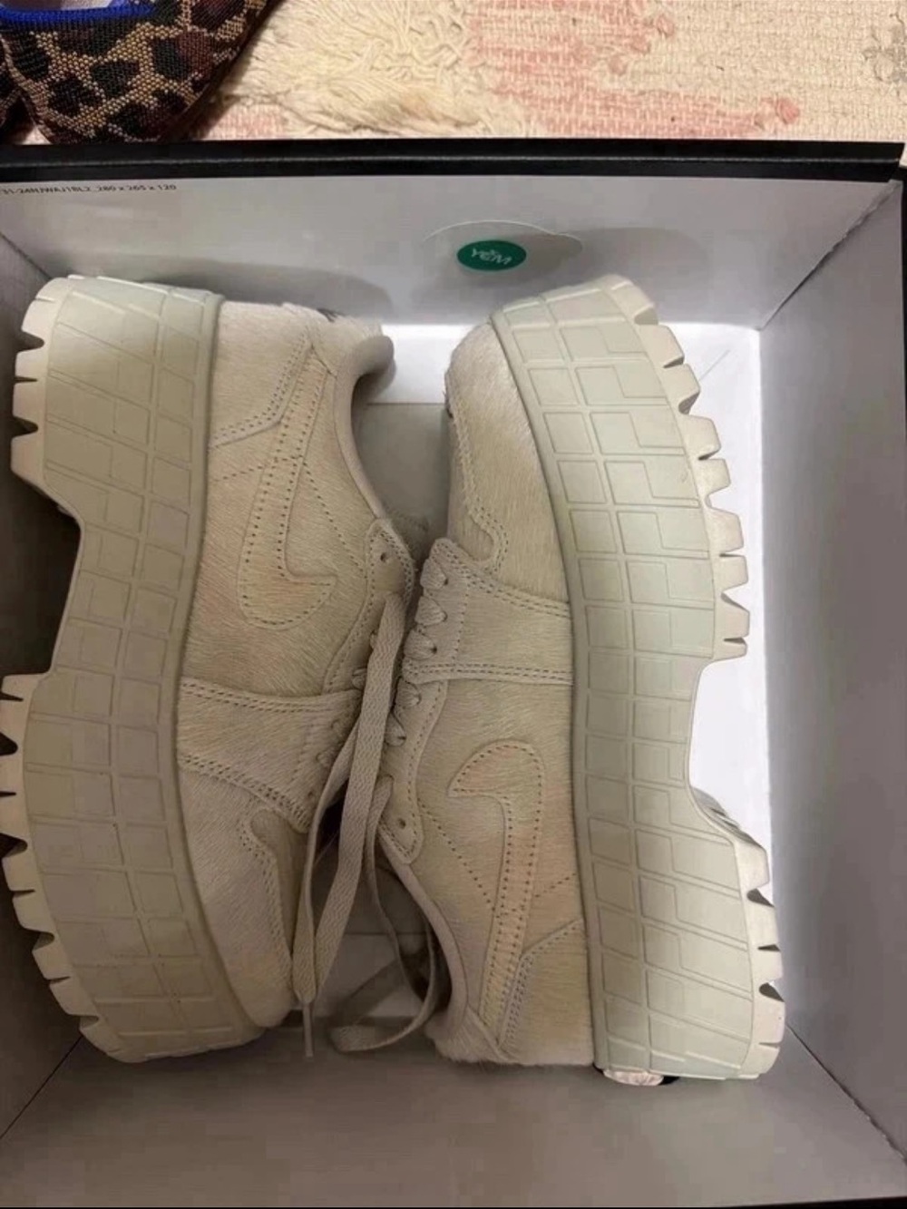 Nike Platform Sneakers in Cream air Jordan 1 Brooklyn low
